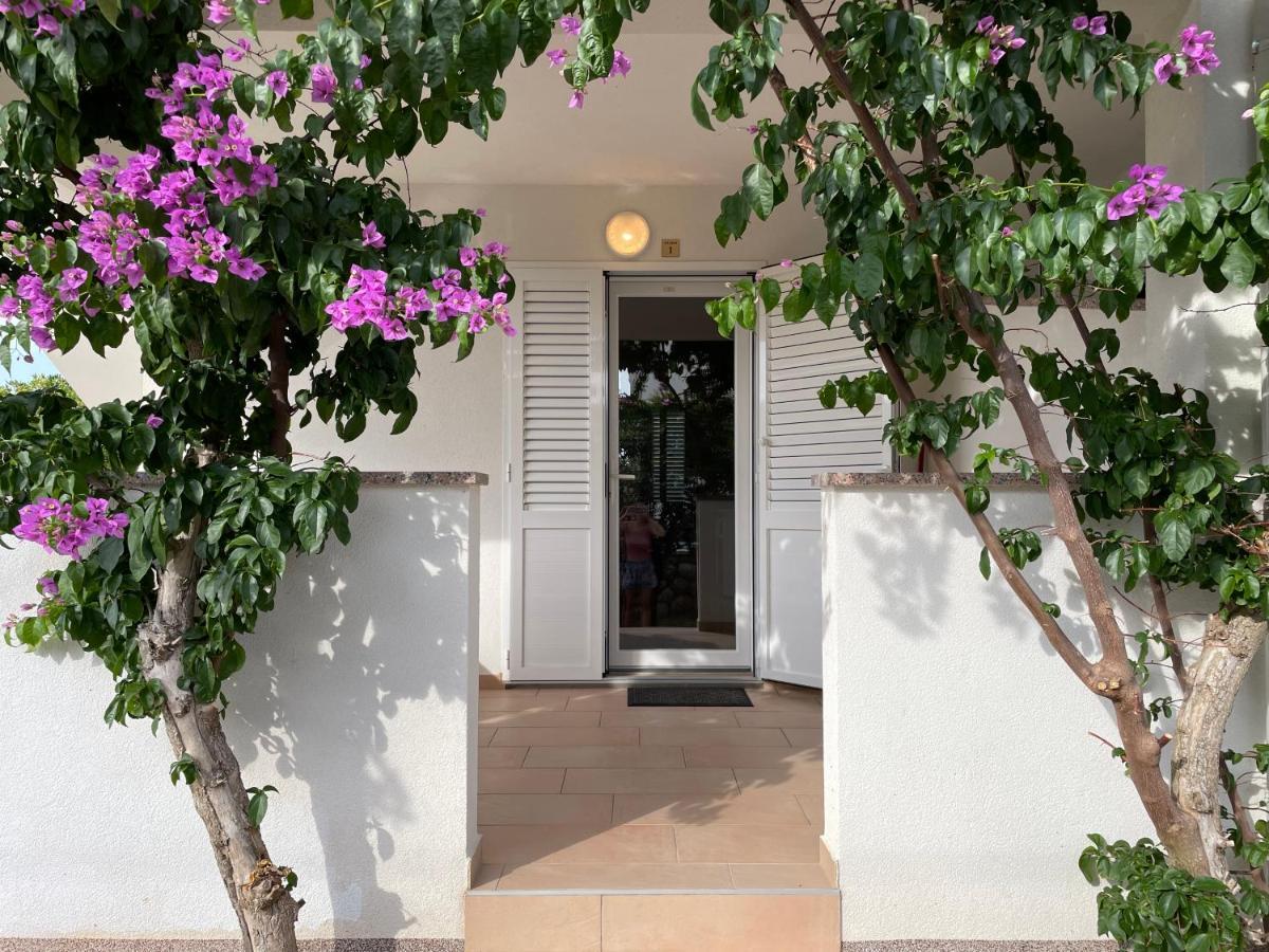 Novalja Apartments By Nena Extérieur photo