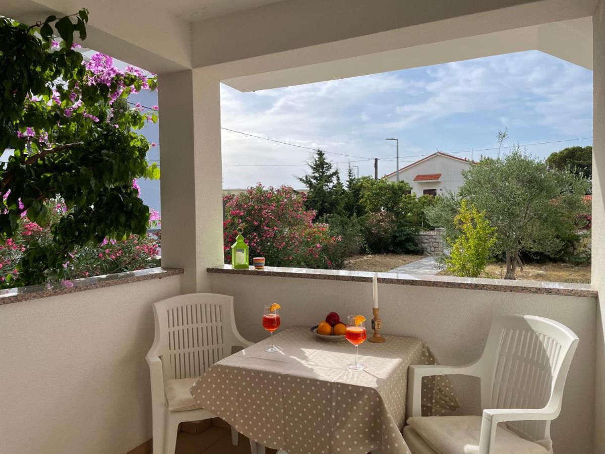 Novalja Apartments By Nena Extérieur photo