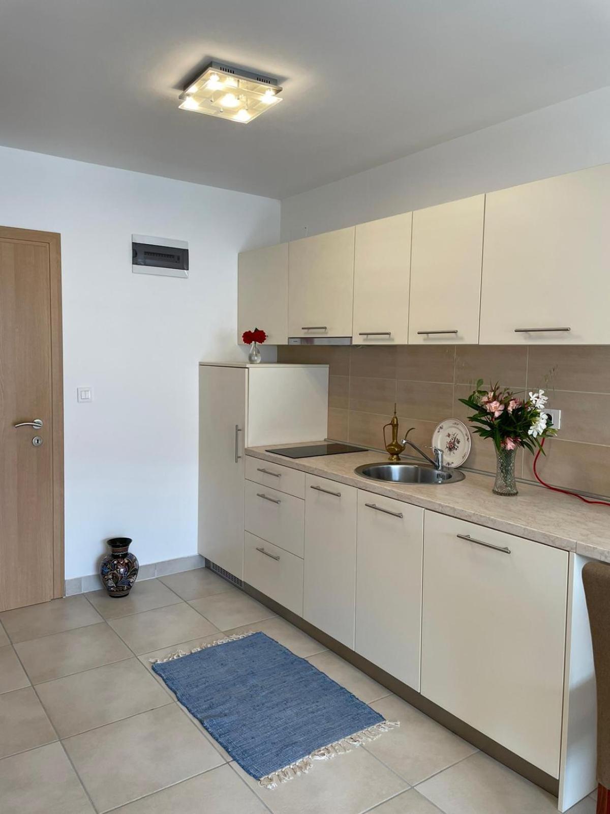 Novalja Apartments By Nena Extérieur photo